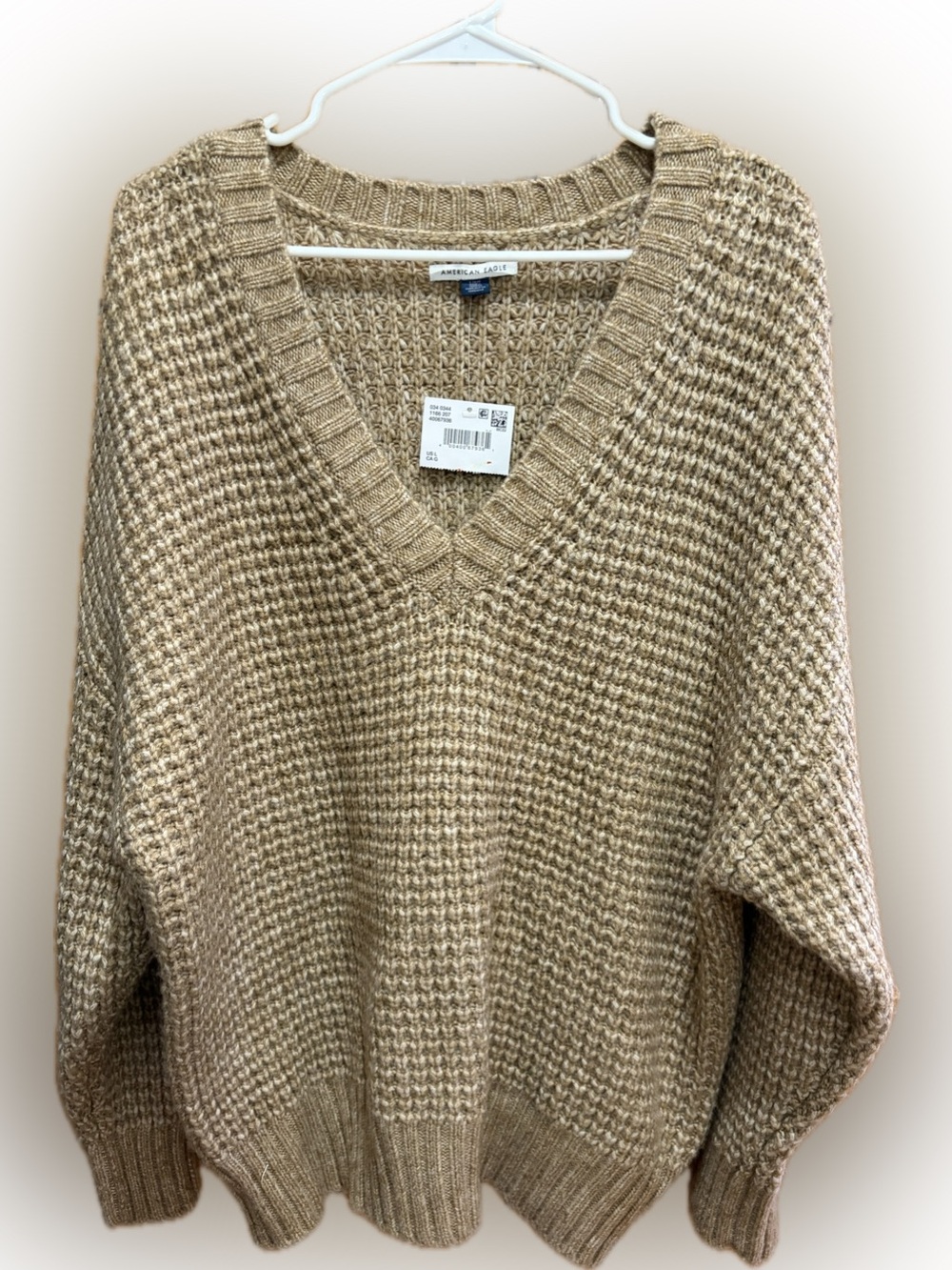 American Eagle Outfitters Tan Cream Waffle V-Neck Sweater NWT L